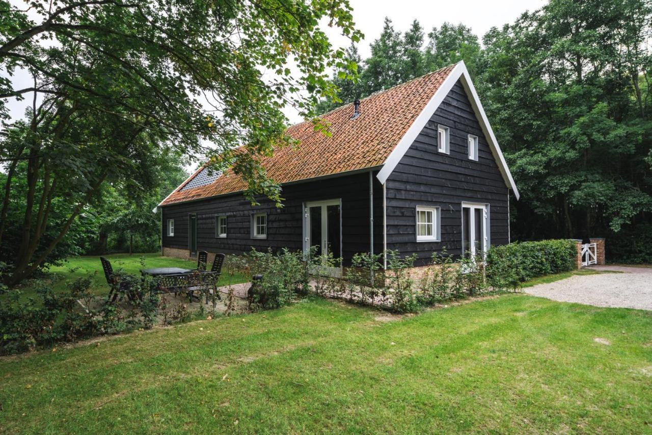 Eikenschors Apartment
